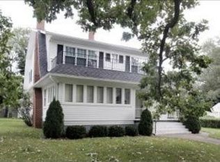 2304 W Main St, Kalamazoo, MI 49006