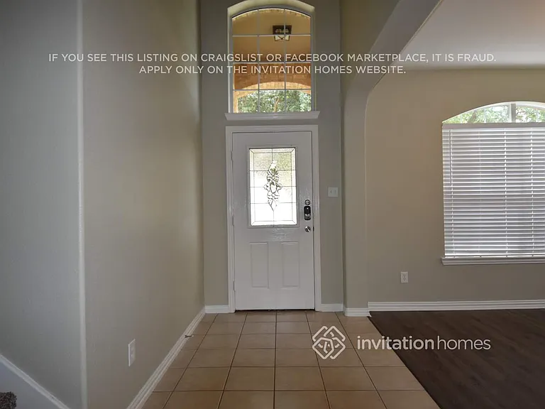 636 Shire Way — Photo 4