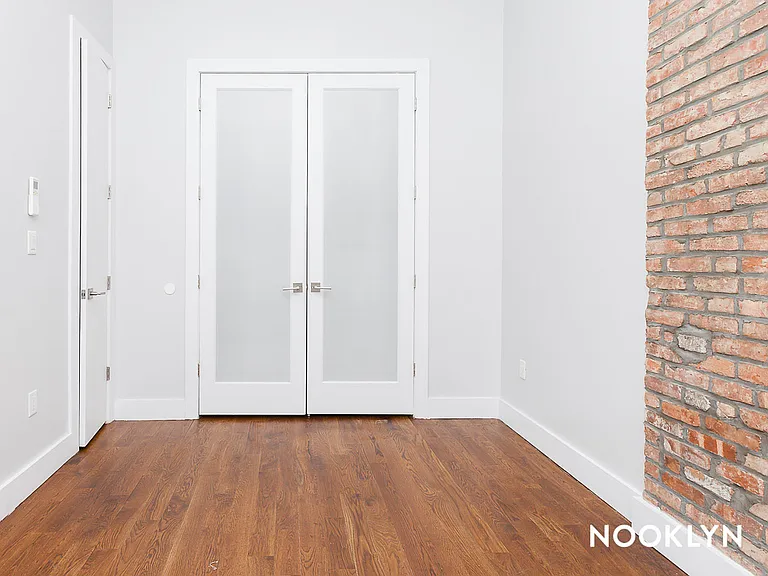 720 Knickerbocker Ave #7 — Photo 5