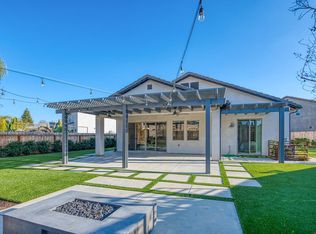 3145 Riordan Ave, Clovis, CA 93619