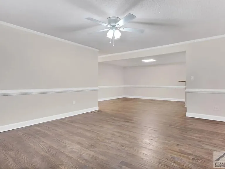 155 Dwight Rd — Photo 16