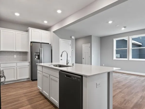 14323 Anston Ave, Rosemount, MN 55068