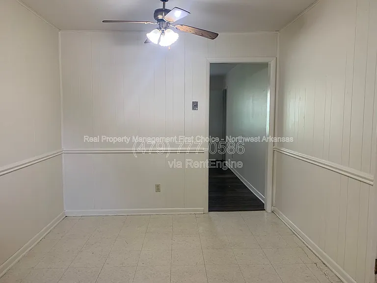 1039 W Bel Air Dr — Photo 4