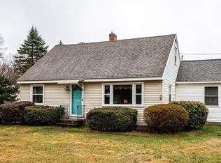 78 Packers Falls Rd, Newmarket, NH 03857