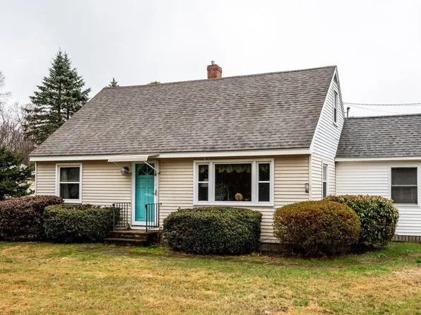 78 Packers Falls Road, Newmarket, NH 03857