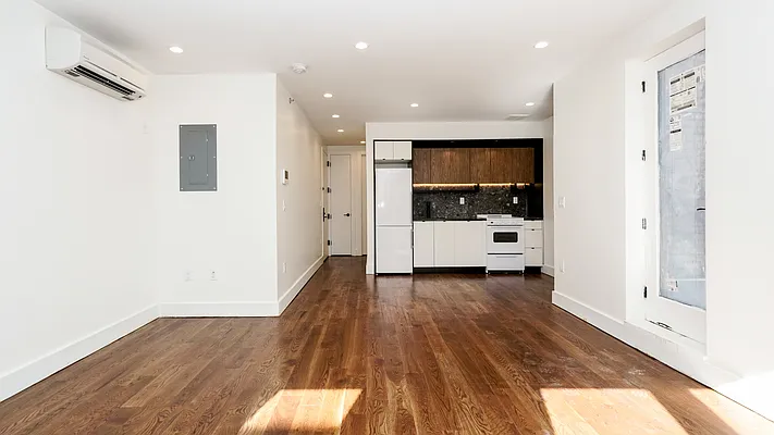 Rented by Nooklyn NYC LLC | media 2