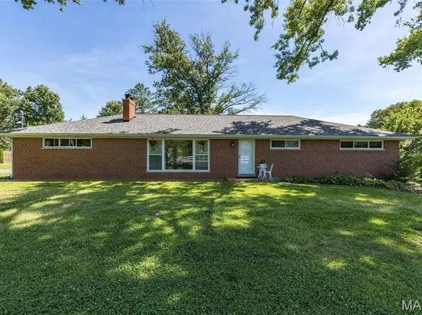 2550 Bluffwood Dr, Saint Louis, MO 63129
