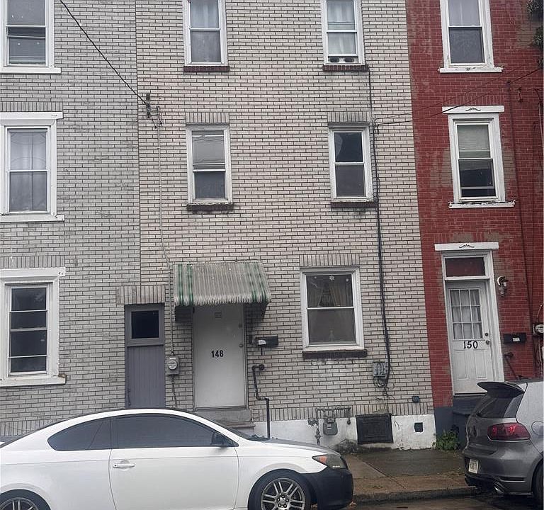 1st image of 148 W Linden St