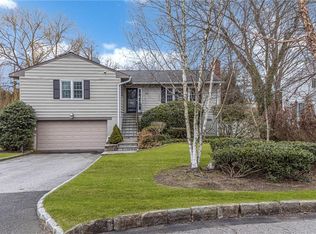 22 Crawford St, Bronxville, NY 10708