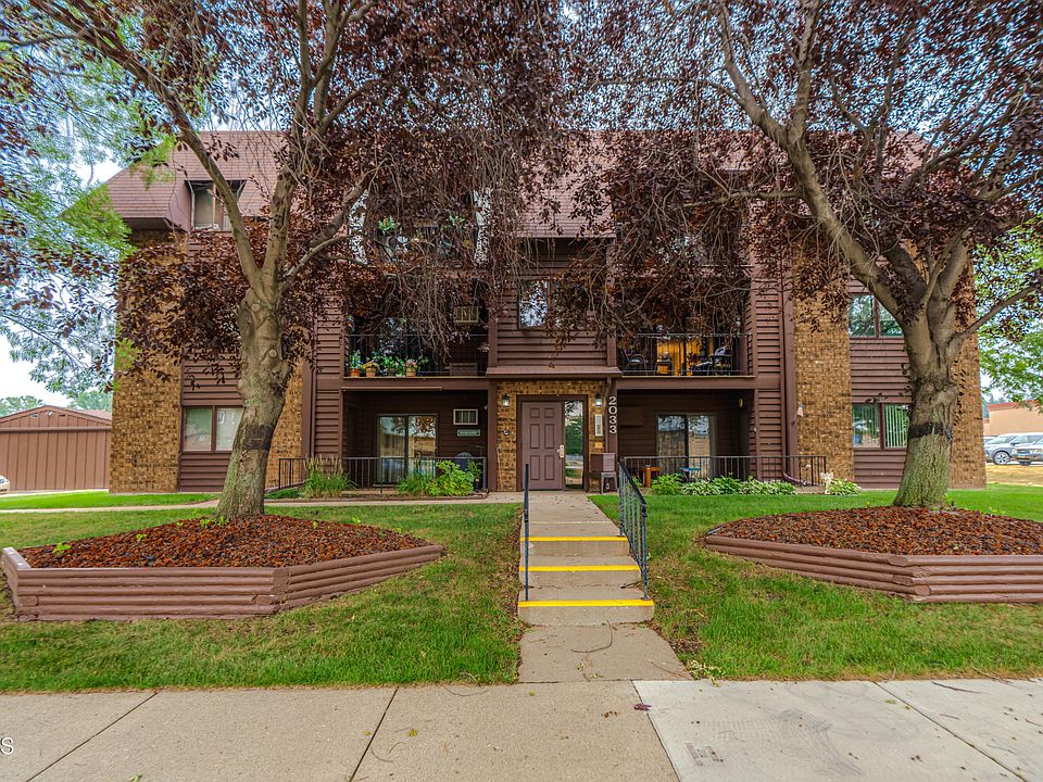 1st image of 2033 Washington St #6