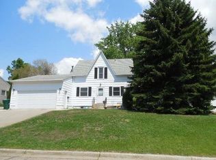 1216 4th Ave E, Washburn, ND 58577
