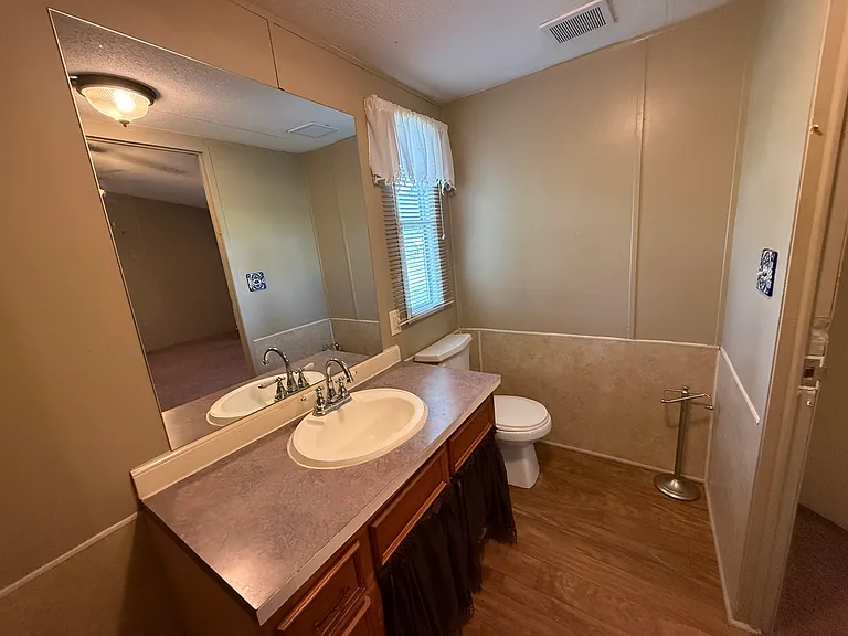 593 Grove Ln — Photo 10