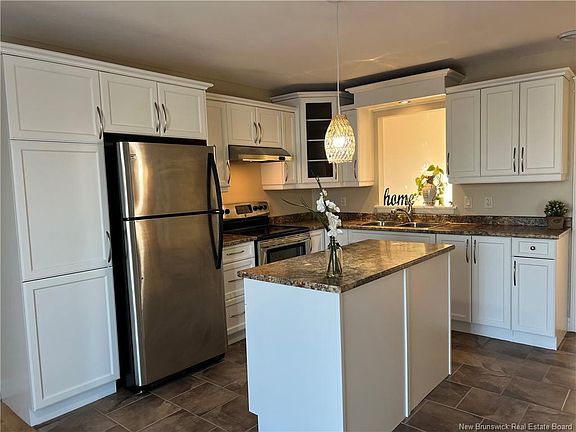 5th image of 80 Lakeburn Ave #102