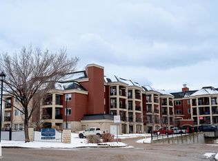 Palisades of Sherwood Park, Strathcona County, AB T8H 2T9