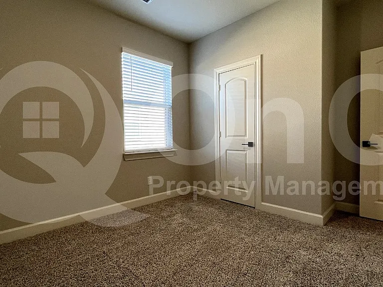 1913 McKee Ct — Photo 18