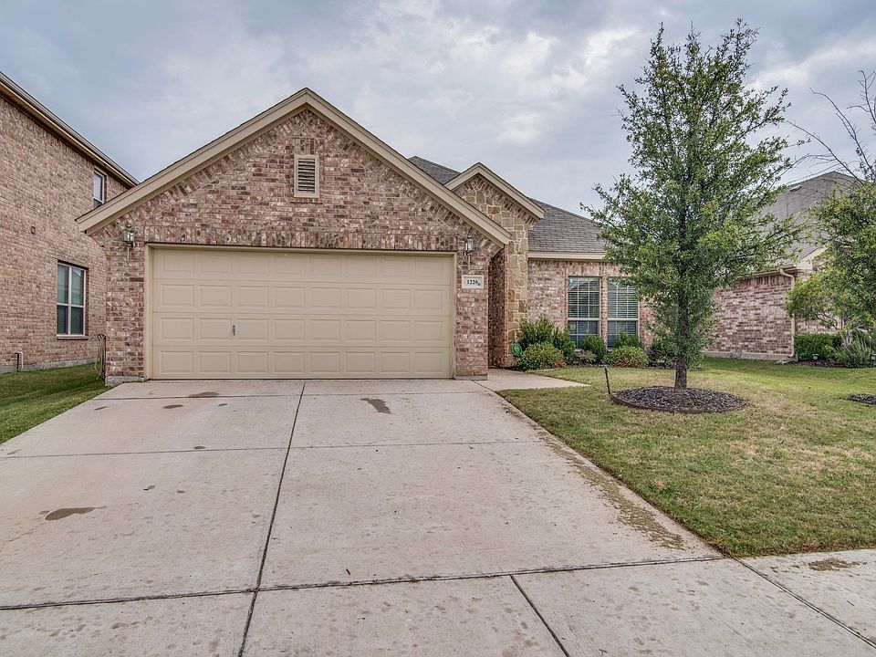 1st image of 1220 Red Dr