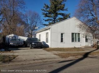 108 W Rockford Rd, Lansing, MI 48910