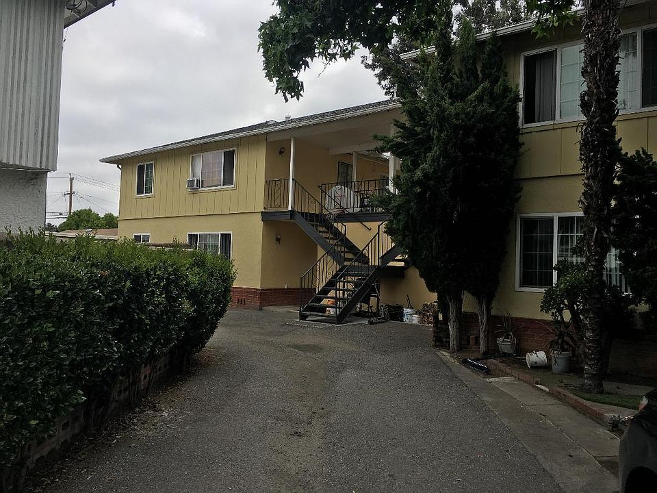 1st image of 704 Opal Dr APT 6