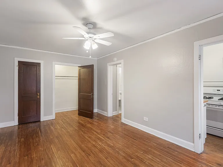 East Evans Apartments — Photo 59