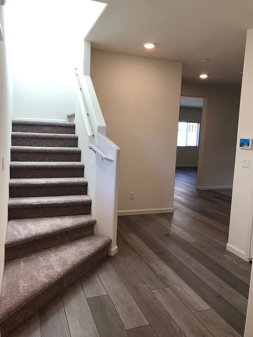 Modern, Energy Effeicent, Low-Maintenance 5 Bedroom! — Photo 3