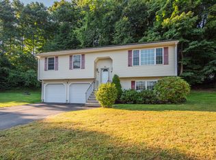 11 Hull St, Bristol, CT 06010