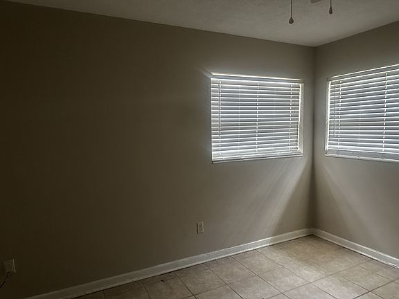5th image of 2028 NE 3rd St