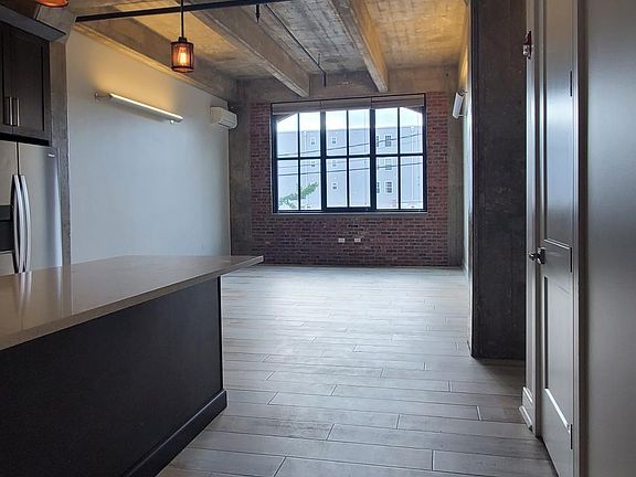 4th image of 225-239 McWhorter St #101