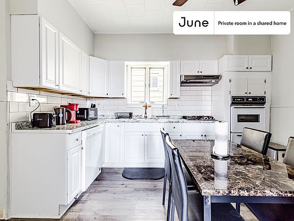 4th image of 217 Lexington Ave #2-A