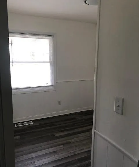 3588 Oakwood St — Photo 11