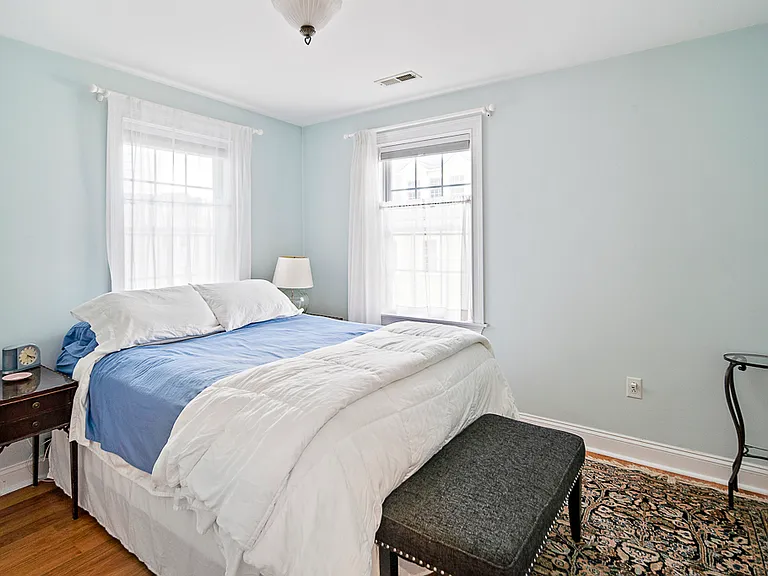 405 E 3rd St #2 — Photo 9