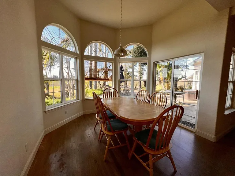 17363 S Henry Rd — Photo 8