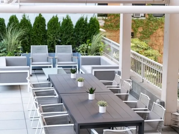 561 10th Avenue image 8 of 38