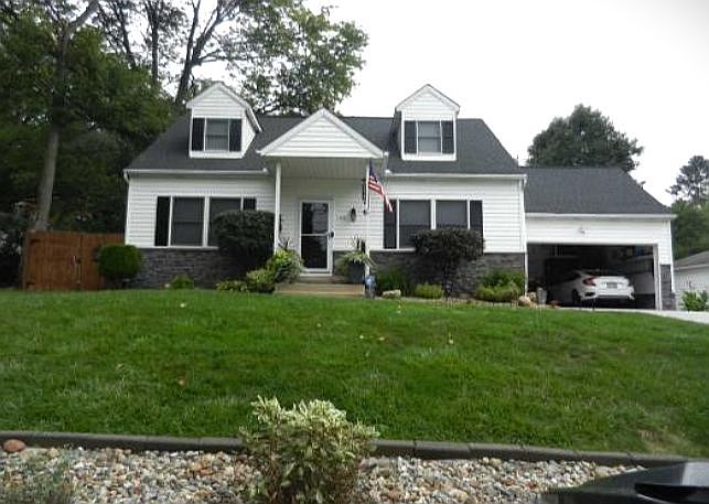 1st image of 148 Hunter Ave