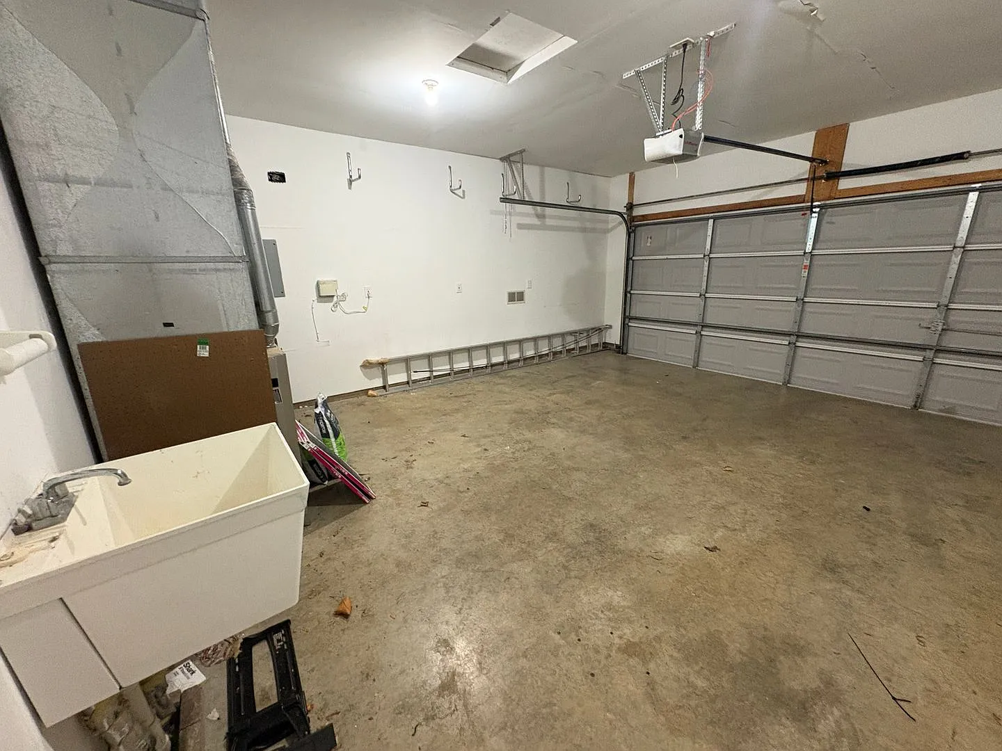 3 Bd 2 Ba Home — Photo 3