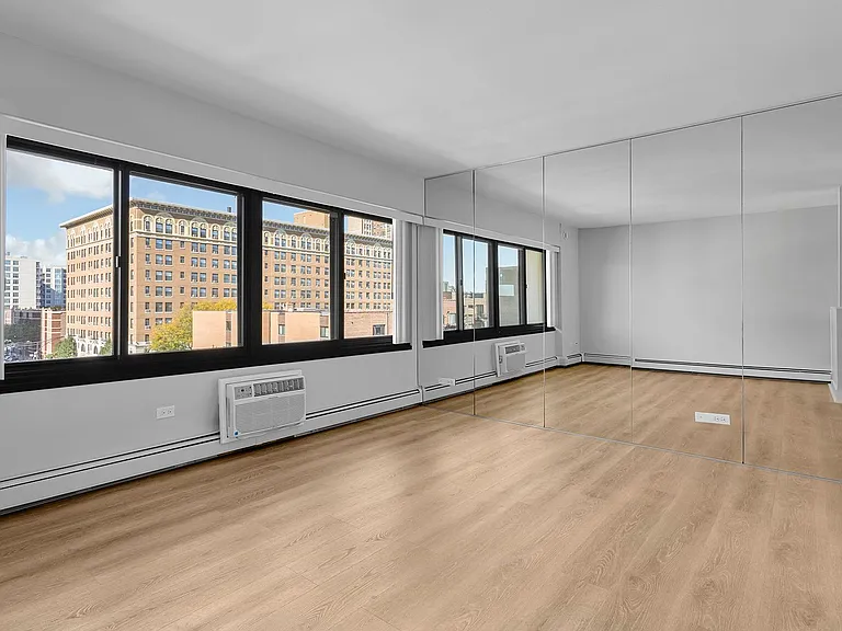 The Duplex Tower — Photo 17