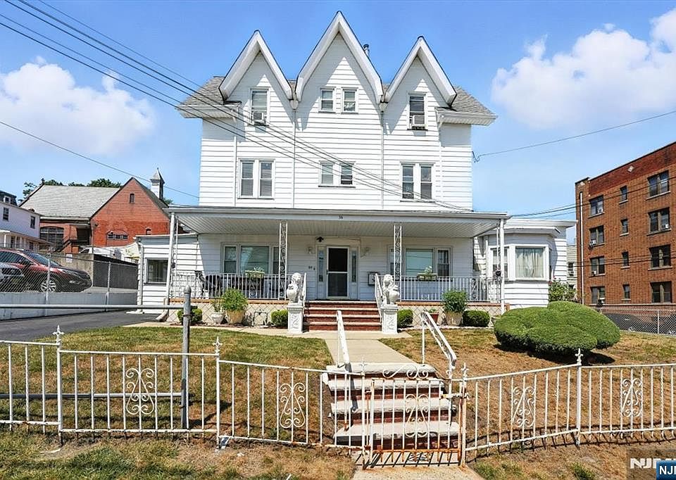 1st image of 34 Pennington Ave