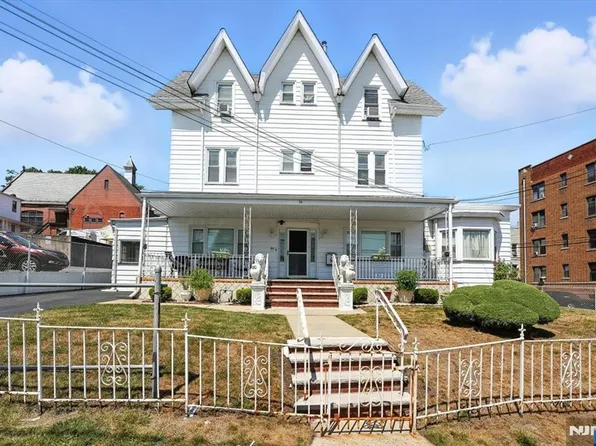 34 Pennington Ave, Passaic, NJ 07055