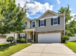 8815 Balsam Bay Rd, Charlotte, NC 28227