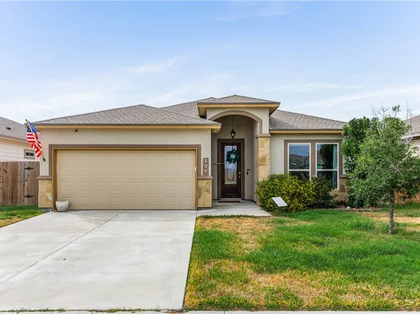 135 Bismarck Palm Cir, Portland, TX 78374