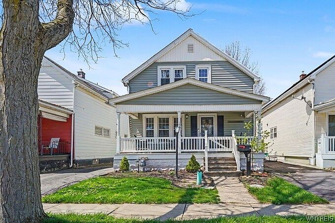 1st image of 144 Jackson Ave