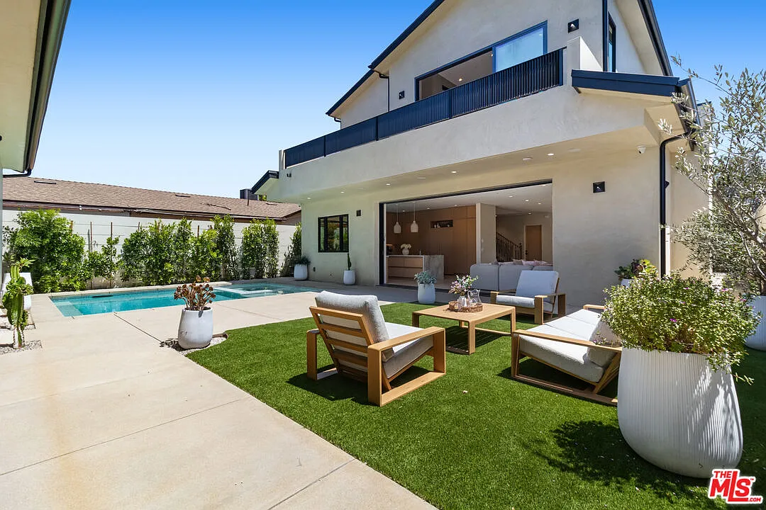 5 bed, 6.0 bath, $19,900 — Photo 1
