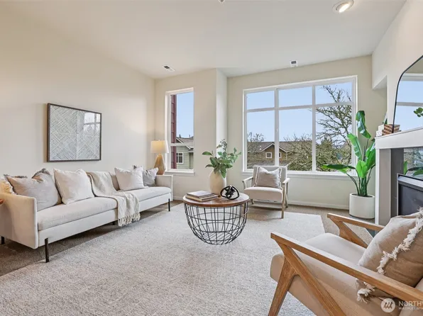 93 Sky Ridge Rd #505, Issaquah, WA 98027