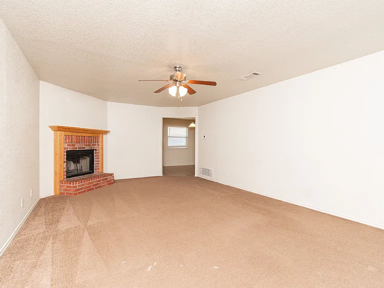 3902 Bolivar Dr — Photo 3