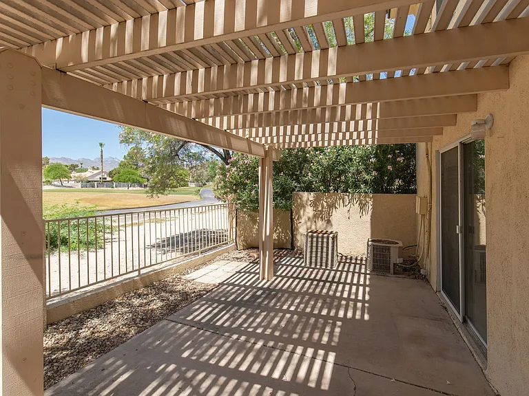 7281 Vista Bonita Dr — Photo 24
