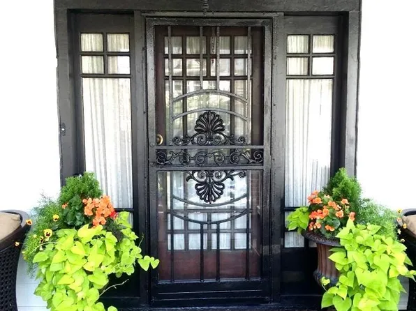 24 S Vassar Sq, Ventnor City, NJ 08406