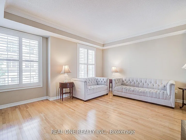 9 Ruskov Ln #UPPER — Photo 9