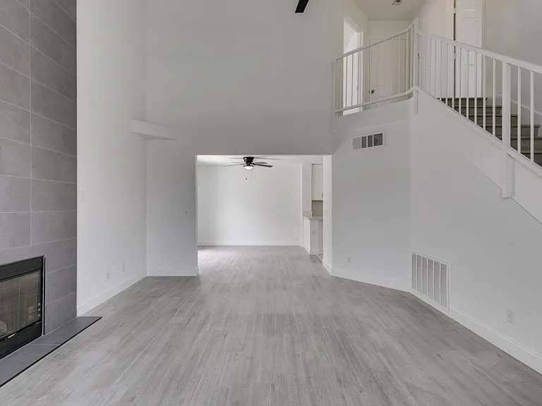 8449 Blue Island Ave — Photo 9