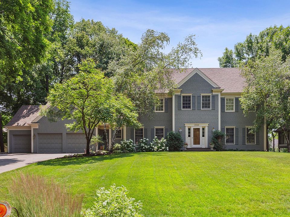 1st image of 19520 Muirfield Cir
