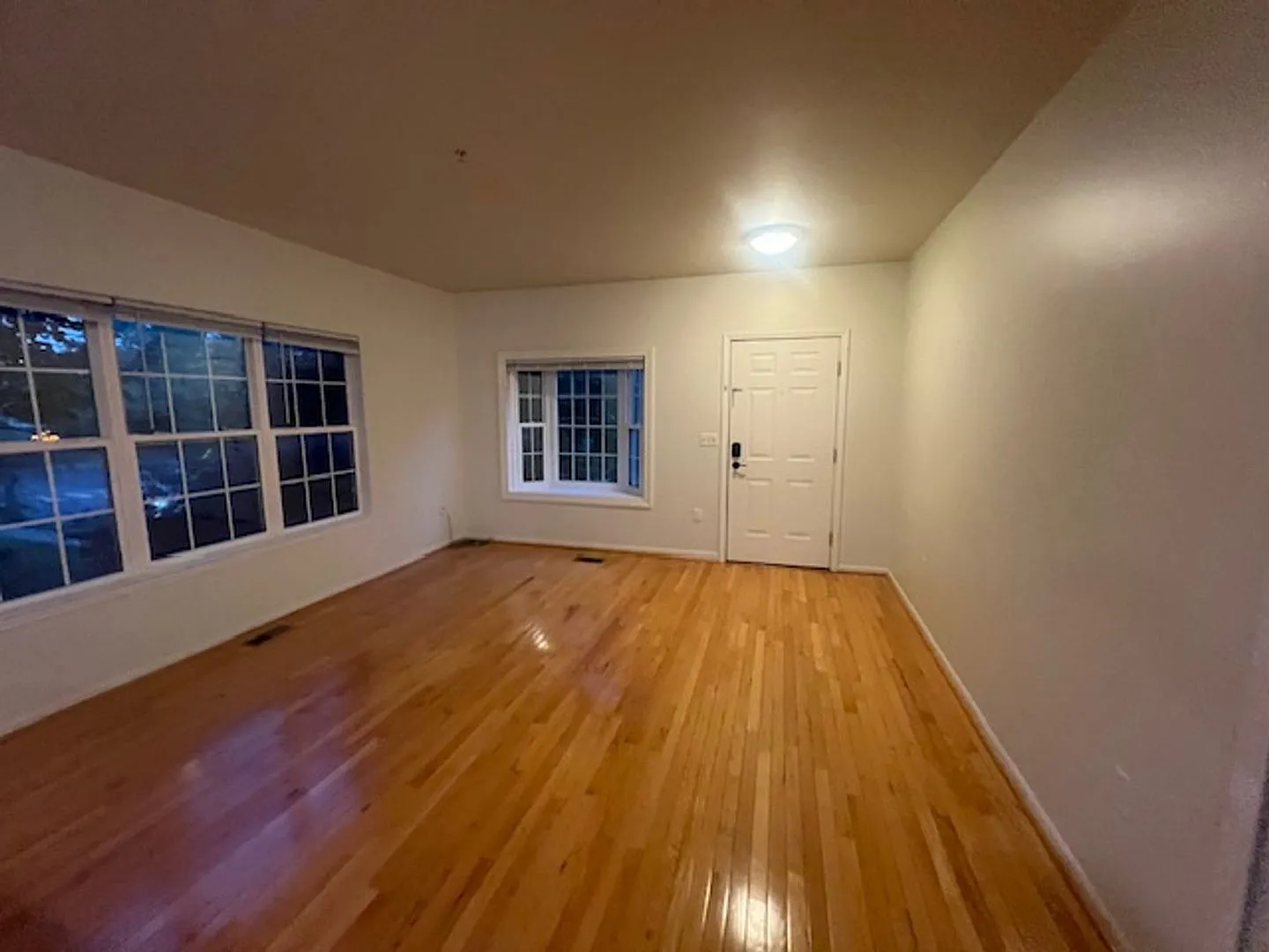 1053 Maiden Lane — Photo 2