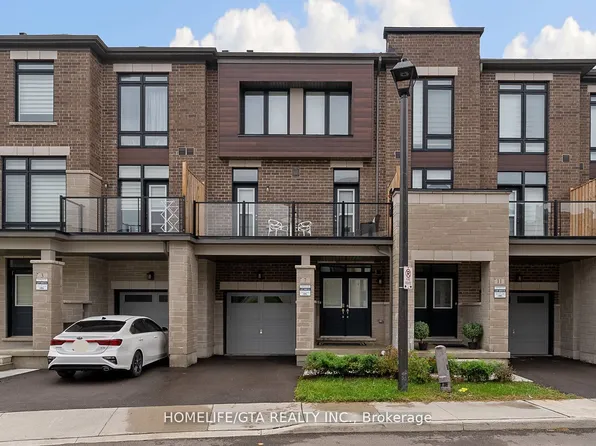 7 Holyrood Cres, Vaughan, ON L4H 5G2